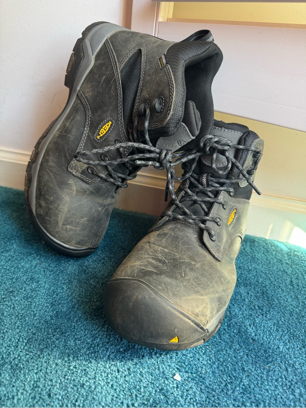 KEEN Black and Yellow Men’s Lace-Up Work Boots